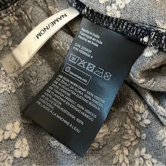 ❤️ H&M Floral Black and Cream girl Dress 5T - Picture 9 of 9